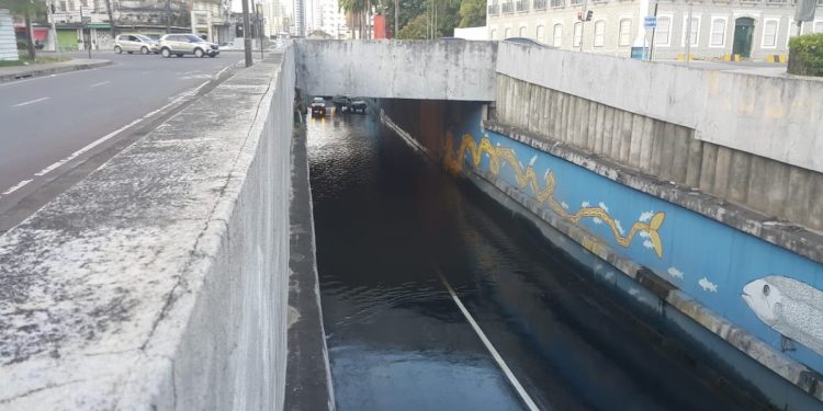 Túnel da Abolição é interditado para obra de drenagem