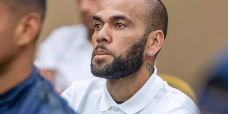 Daniel Alves paga fiança de 1 milhão de euros e é liberado