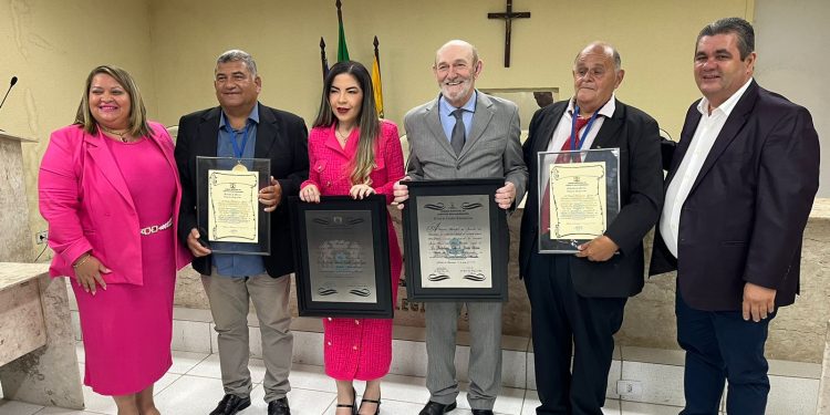 Sessão Solene de homenagens na Câmara de Jaboatão