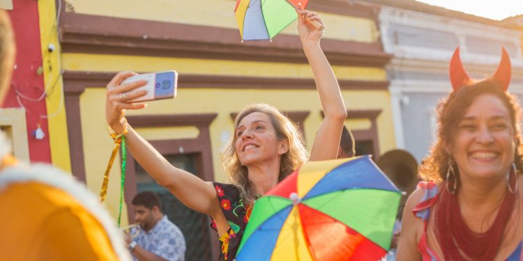 Aniversário de Olinda e Recife tem ações especiais com vivências do frevo e Carnaval nas ladeiras
