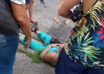 Idosa é atacada por cachorro da raça pitbull em frente de casa no Cordeiro