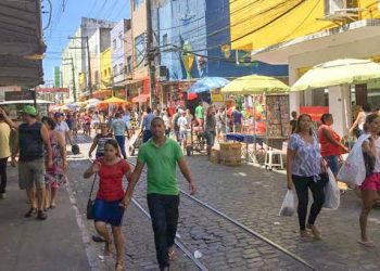 Feriado da Data Magna, tem funcionamento especial no comércio