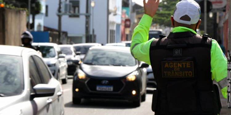 Olinda prorroga inscrições para concurso de agentes de trânsito