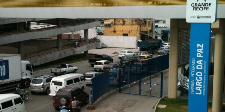 Rodoviários liberam TI Xambá após paralisar operação, mas não descartam outra paralisação