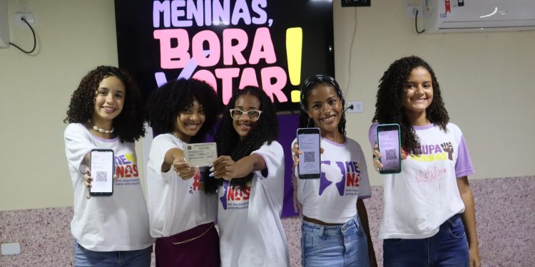Campanha Meninas, Bora Votar! estimula o primeiro voto nessas eleições municipais