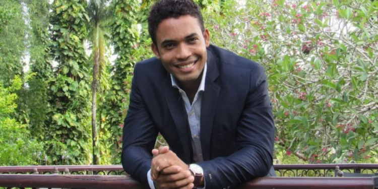 Cantor gospel morre após ser atropelado enquanto caminhava na PE-96