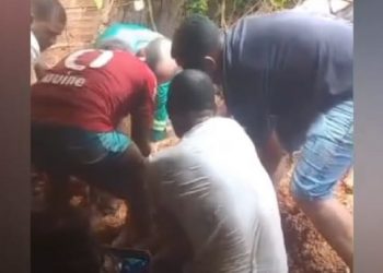 Idoso morre soterrado após fortes chuvas em Barreiros