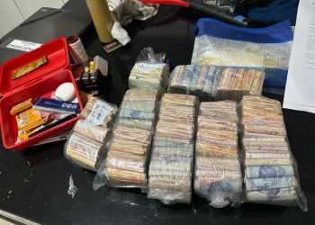 Megaoperação da PF cumpre mandados de busca e prisão contra suspeitos de tráfico de drogas e armas