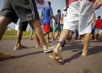 Congresso derruba veto de Lula e volta a proibir “saidinha” de presos