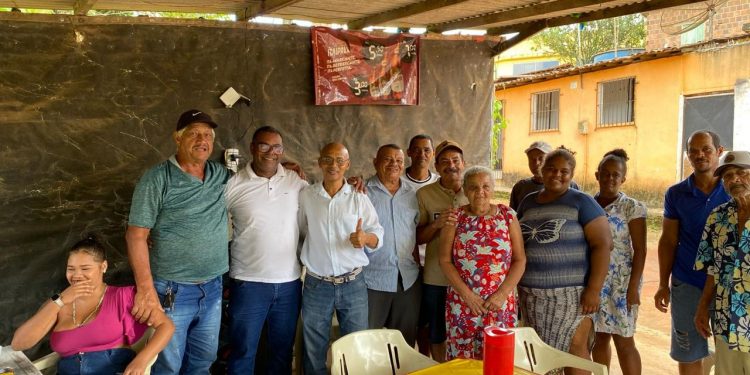 ELEIÇÕES 2024 : Em Garapu , Luciano da Oficina escuta a população clamando por melhorias