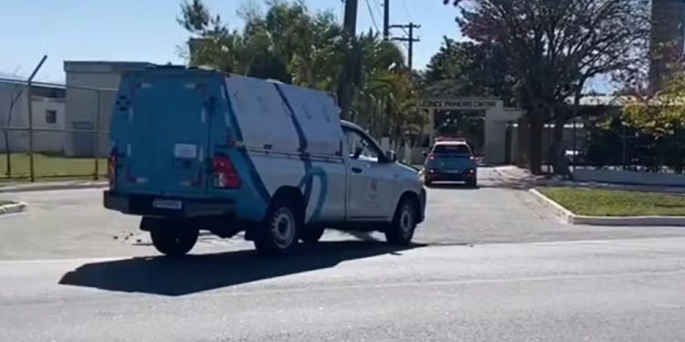 Ronnie Lessa chega à penitenciária de segurança máxima em Tremembé (SP) após ser transferido do MS