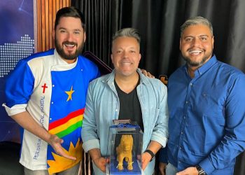 Programa Mercado Bussiness da Play Hits TV recebe o renomado Chef confeiteiro Matheus Oliveira