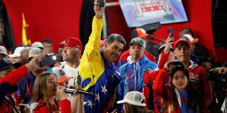 Maduro é reeleito presidente da Venezuela