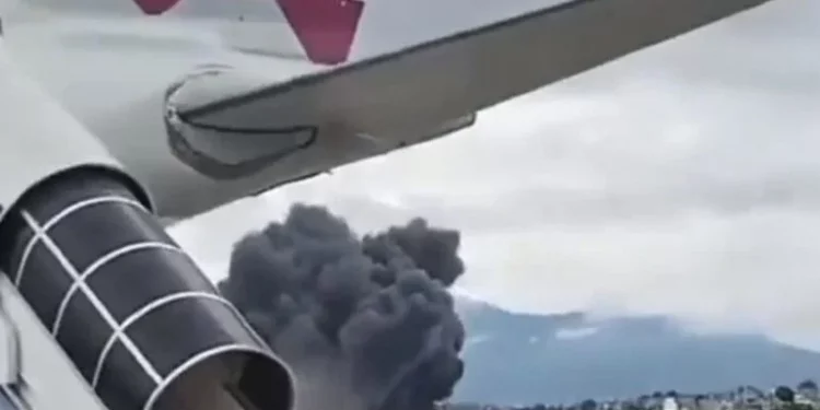 Avião cai logo após decolar, explode e mata 18 no Nepal