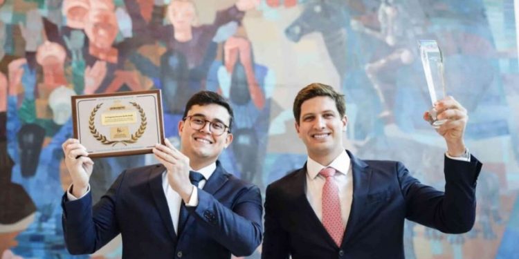 Victor Marques é escolhido como vice de João Campos para disputar reeleição