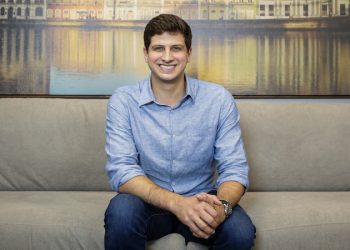 Pesquisa da Datafolha aponta liderança de João Campos na disputa pela prefeitura do Recife