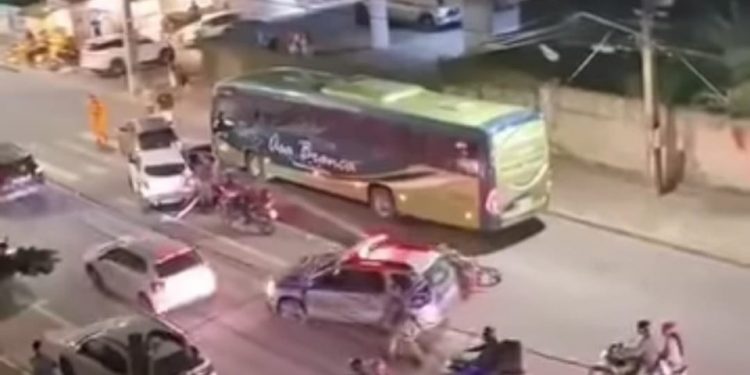 Suspeitos de assaltos em Candeias são detidos pela PM