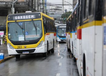 Greve de ônibus no Recife: Segunda feira começa com transtornos para passageiros
