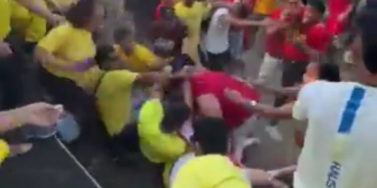 Encontro de grupos políticos “rivais” acaba em pancadaria em via pública em Rio Formoso