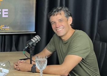 Daniel Coelho participa de sabatina na rádio Hits FM