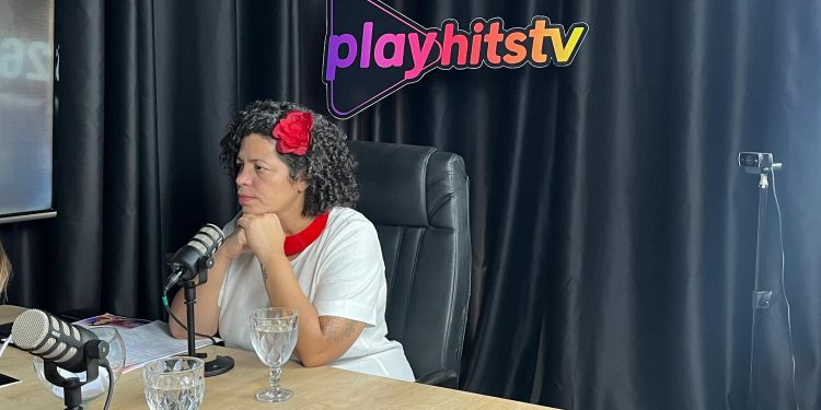 Candidata Dani Portela do PSOL à Prefeitura do Recife apresenta propostas para a cidade em sabatina na rádio Hits Fm