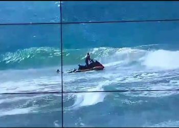 Dois turistas morrem após se afogarem na praia do Cupe, em Ipojuca