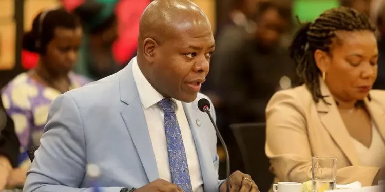 Demissão: ‘Aguardando a justiça de Deus e de Xangô’, comenta a esposa do ex-Ministro Sílvio Almeida