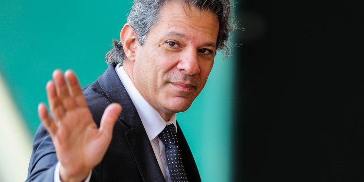 Haddad diz que até 600 sites de bets irregulares serão banidos em outubro