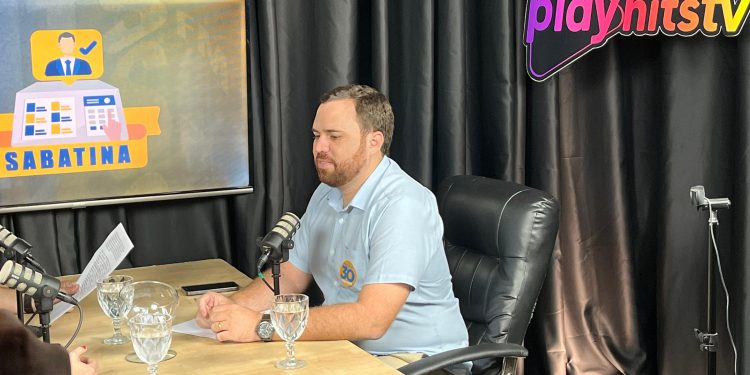 Em sabatina, Tecio Teles defende armamento da Guarda Municipal e foca em emprego e saúde