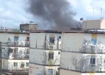 Incêndio atinge prédio em Paulista