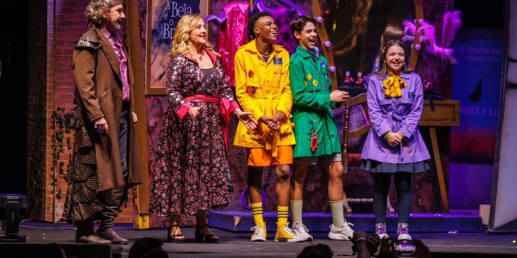 Detetives do Prédio Azul, do Gloob, volta aos teatros e chega a Recife