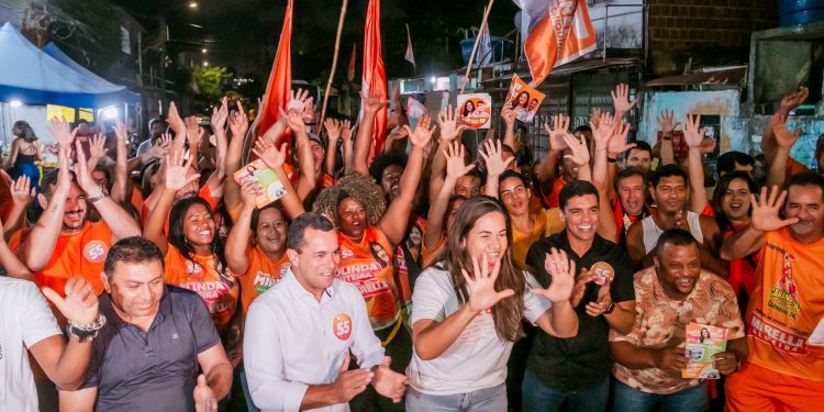 Mirella retoma agendas de rua com foco na vitória nas eleições de 2024 em Olinda