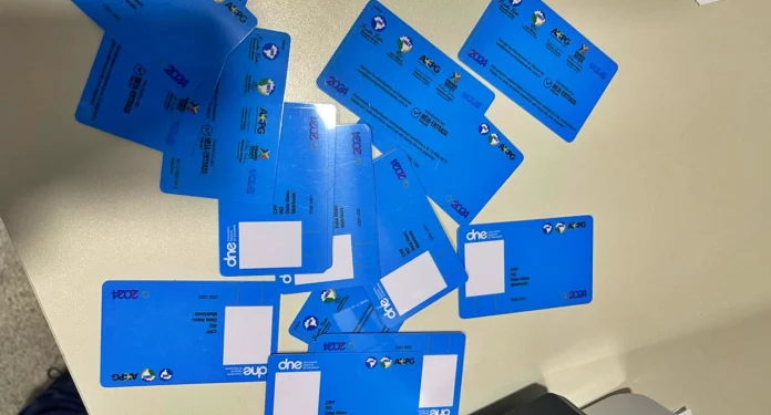 Polícia desmantela esquema nacional de falsificação de carteiras de estudante