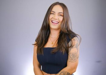 Raphaela Santos fará show surpresa nesta sexta no Recife