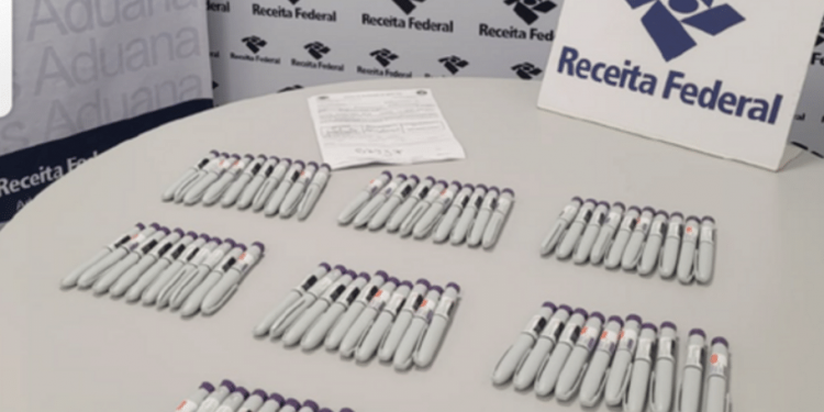 Receita Federal retém 72 ampolas do remédio conhecido como ‘Ozempic dos ricos’ no Aeroporto do Recife