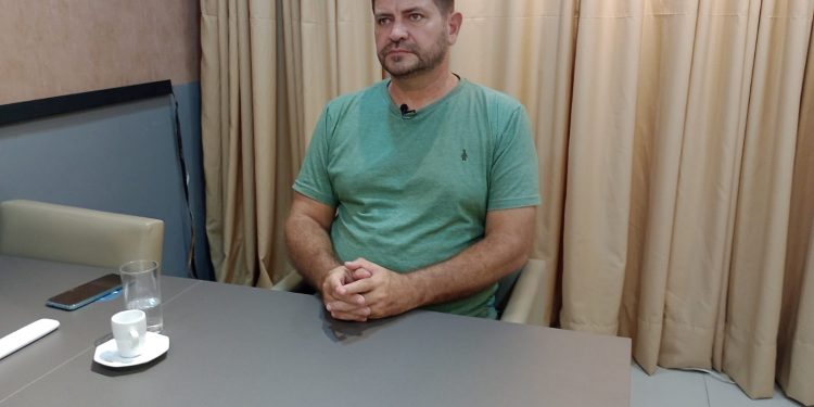 Vice de Ramos anuncia começo da transição