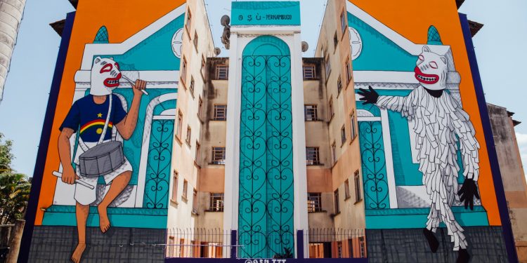 São Paulo ganha megamural que celebra a cultura popular pernambucana