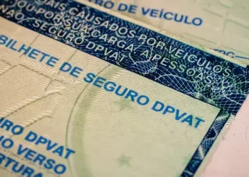 Câmara revoga novo seguro DPVAT e limita bloqueio de emendas