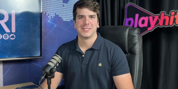 Secretário de Turismo e Lazer do Recife, Antônio Coelho fala sobre festa de Réveillon na capital pernambucana na rádio Hits FM