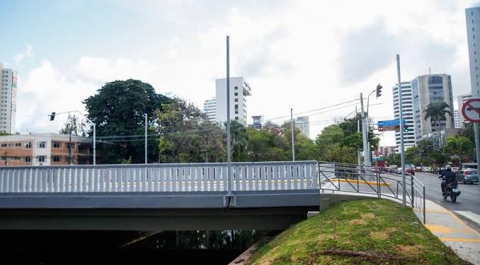 Prefeitura do Recife inaugura pontilhão na Agamenon Magalhães
