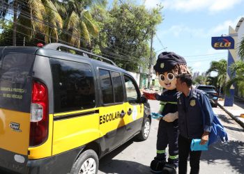 Prefeitura do Jaboatão realiza ação educativa de trânsito na volta às aulas
