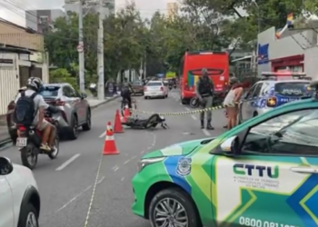 Motociclista morre após cair da moto e ser atropelado por ônibus na Zona Norte do Recife
