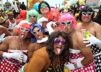 Olinda monta esquema de trânsito para desfile das Virgens do Bairro Novo