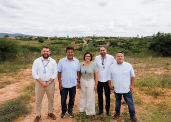 Governadora em exercício Priscila Krause assina contrato para construção de 144 residências em Belo Jardim