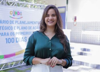 Mirella antecipa salário de março para todos os servidores