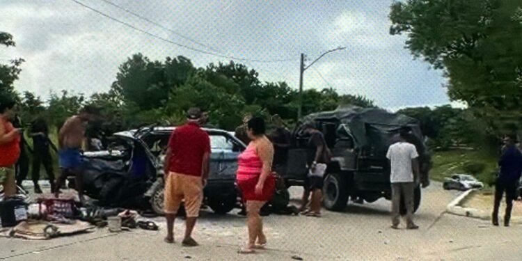 Acidente na subida dos Montes Guararapes, em Jaboatão deixa dois mortos