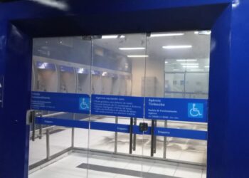 Polícia Federal investiga ataque com fogo a agência da Caixa em Timbaúba