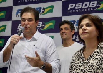 Lideranças do PSDB de Pernambuco anunciam saída após intervenção nacional”