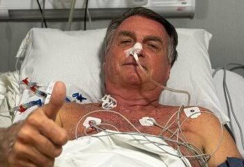 Jair Bolsonaro segue internado após cirurgia de 12 horas