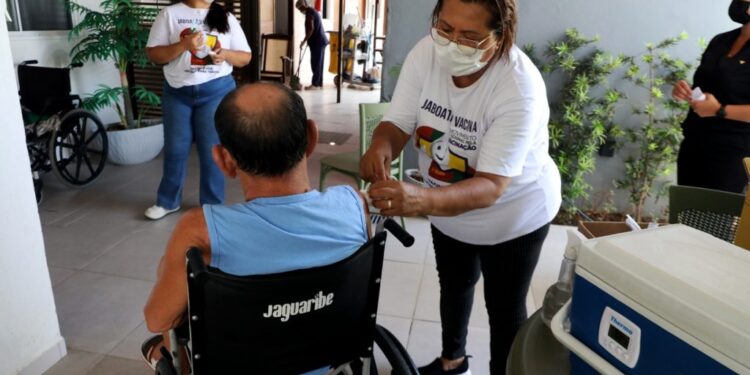 Jaboatão inicia vacinação contra a Influenza Trivalente